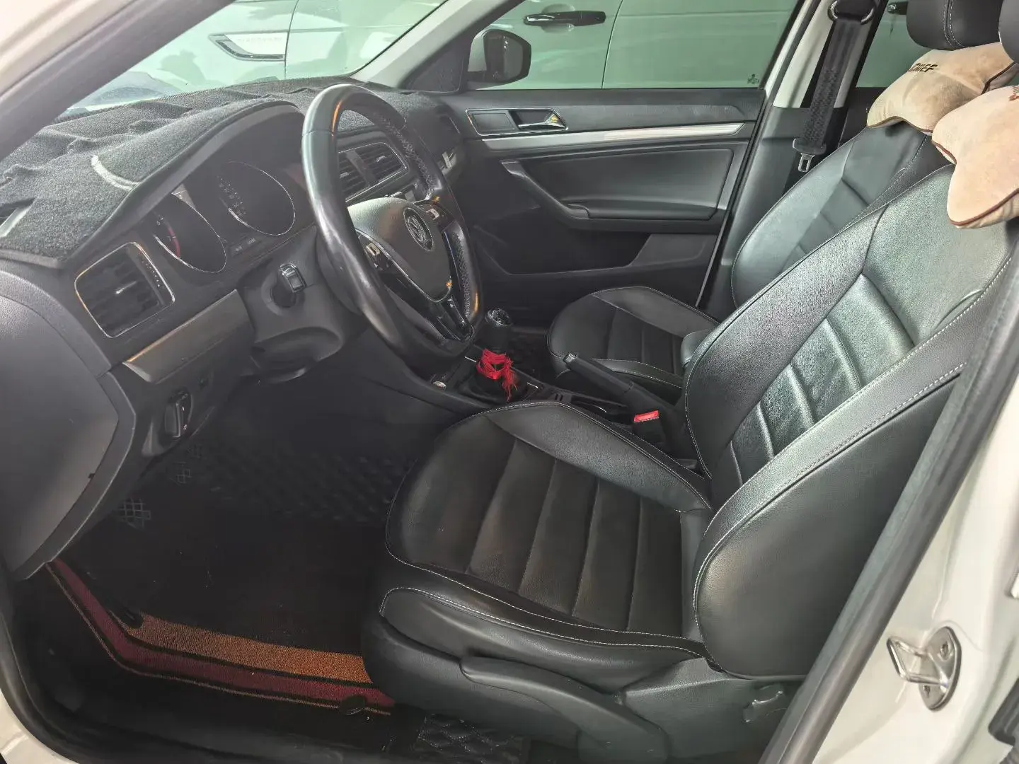 2017 VOLKSWAGEN LAVIDA thumbnail 4