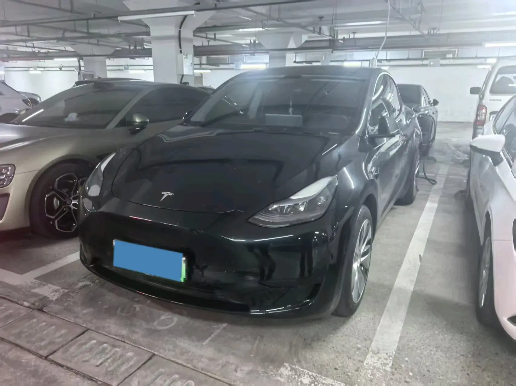 2022 TESLA MODEL view 1