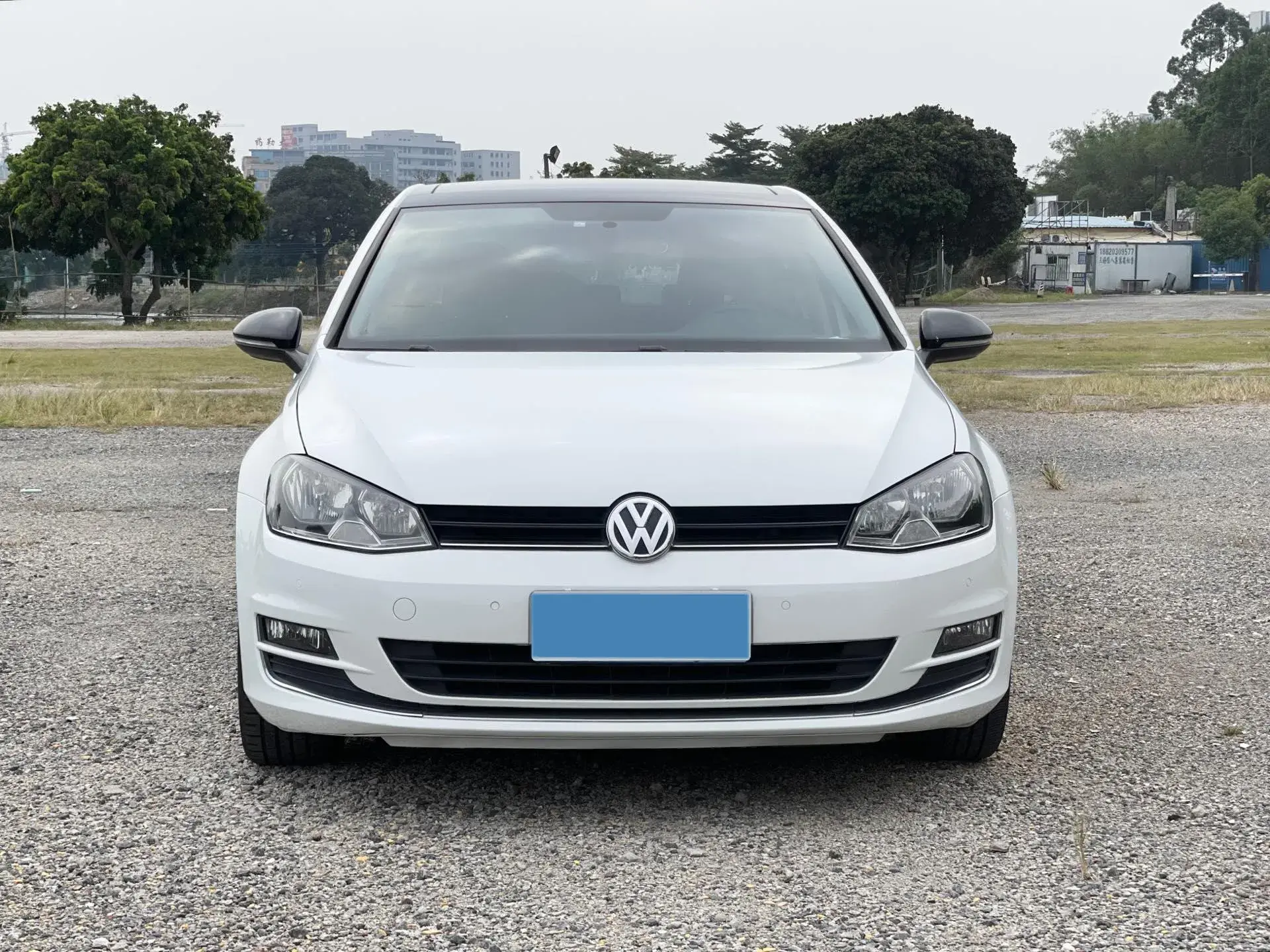 2017 VOLKSWAGEN GOLF thumbnail 3