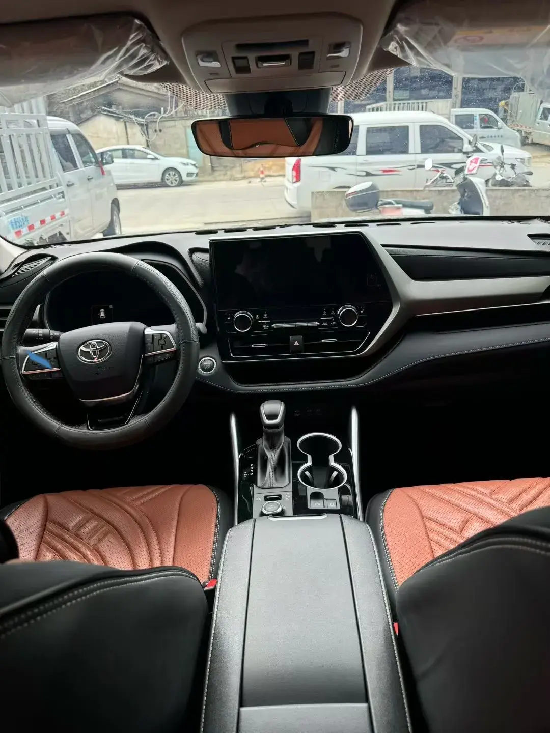 2024 TOYOTA HIGHLANDER thumbnail 3