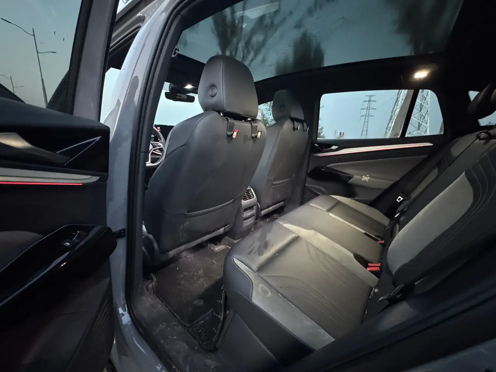 2021 VOLKSWAGEN ID.4 thumbnail 4