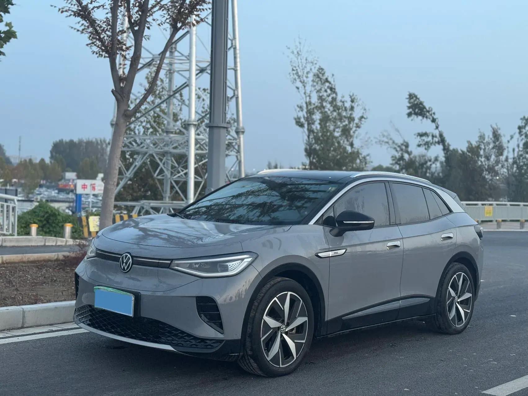 2021 VOLKSWAGEN ID.4 view 1