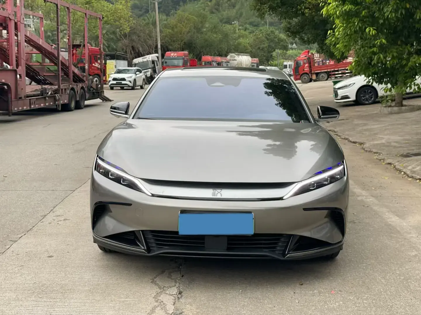 2023 BYD HAN thumbnail 2