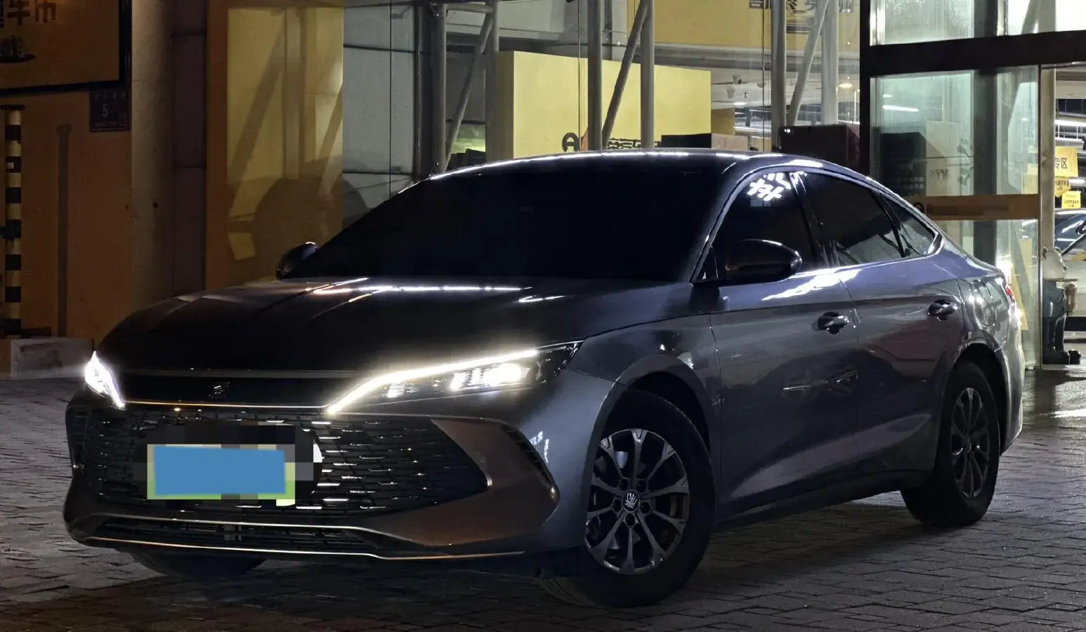 2025 BYD QinL 1.5L 101HP L4 E-CVT PHEV 10.08KWH