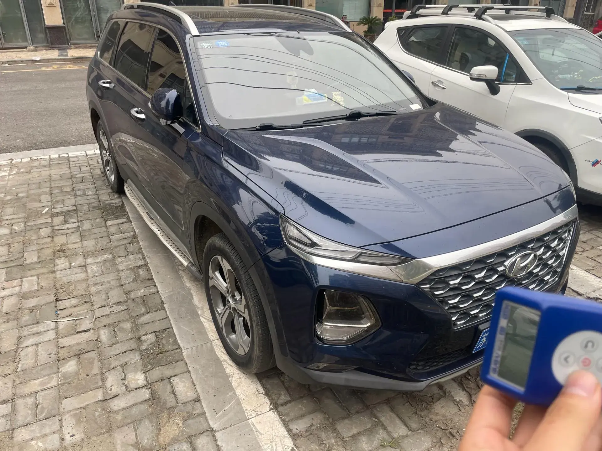 2019 HYUNDAI SANTAFE thumbnail 3