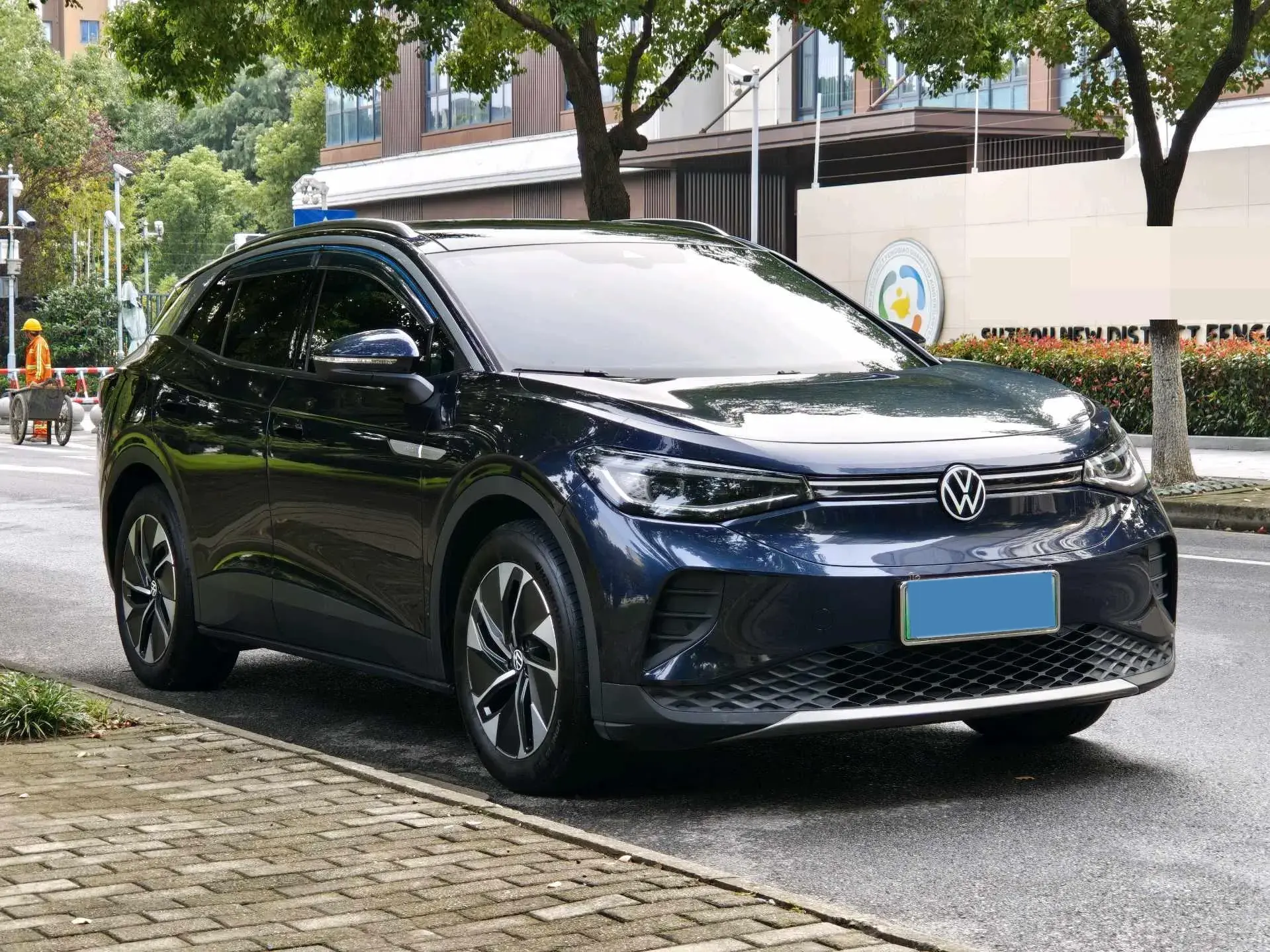 2022 VOLKSWAGEN ID.4 thumbnail 3