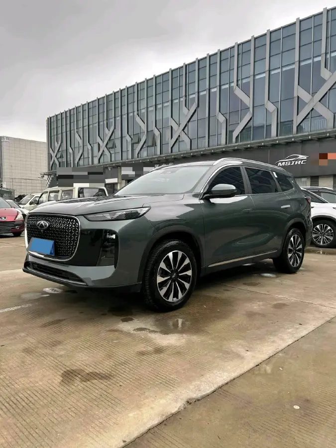 2025 Chery Tiggo 8 Plus 1.6T 197HP L4 7DCT