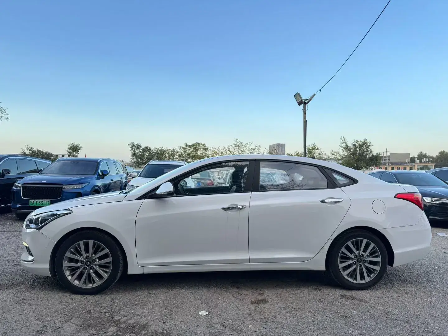 2017 HYUNDAI MISTRA thumbnail 3