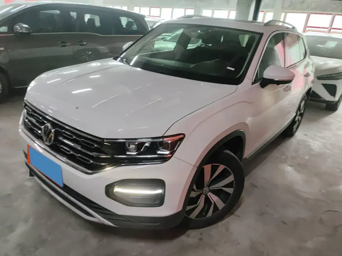2019 VOLKSWAGEN TAYRON view 1
