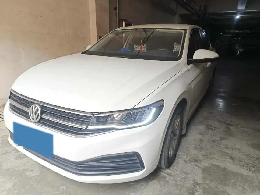 2019 VOLKSWAGEN BORA view 1