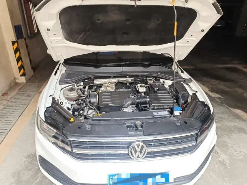 2019 VOLKSWAGEN BORA thumbnail 3