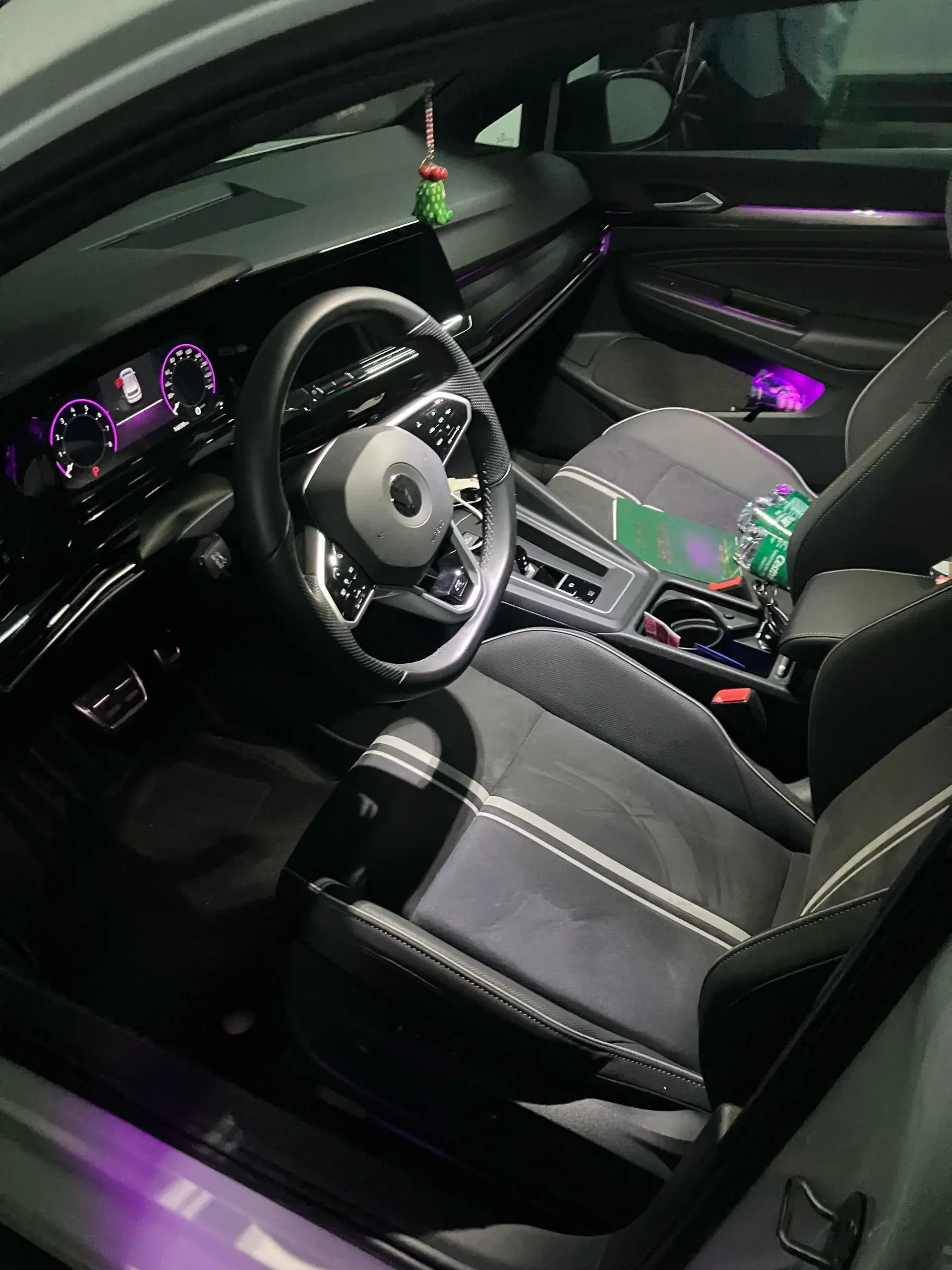 2021 VOLKSWAGEN GOLF thumbnail 2