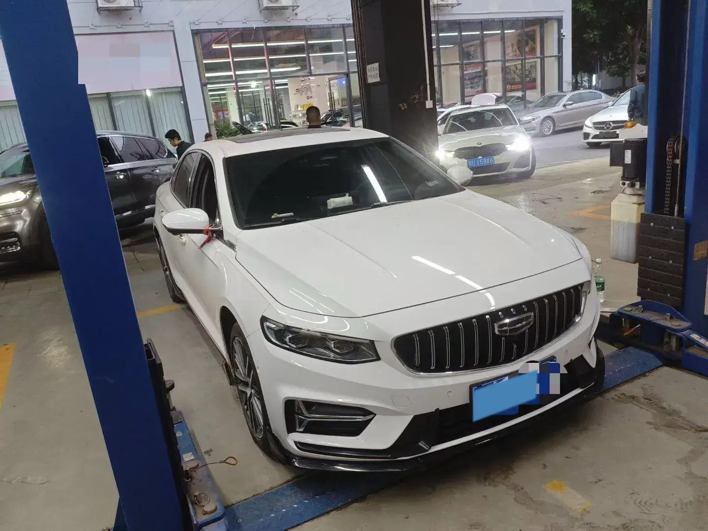 2023 GEELY PREFACE thumbnail 3