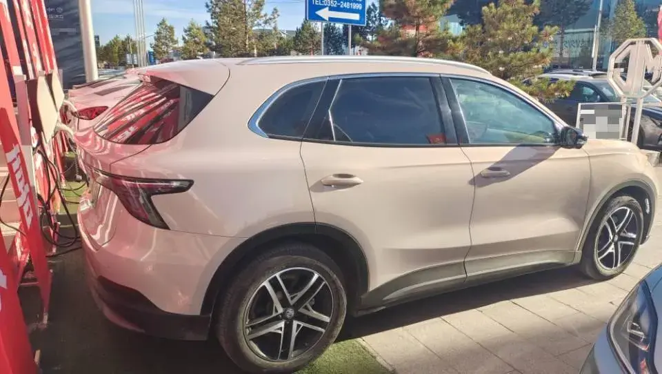 2025 MG MG thumbnail 4