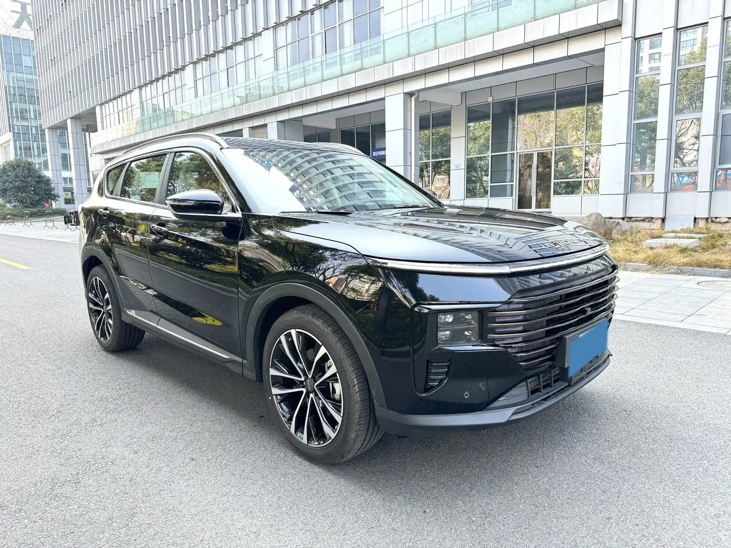 2025 JETOUR X70 thumbnail 3