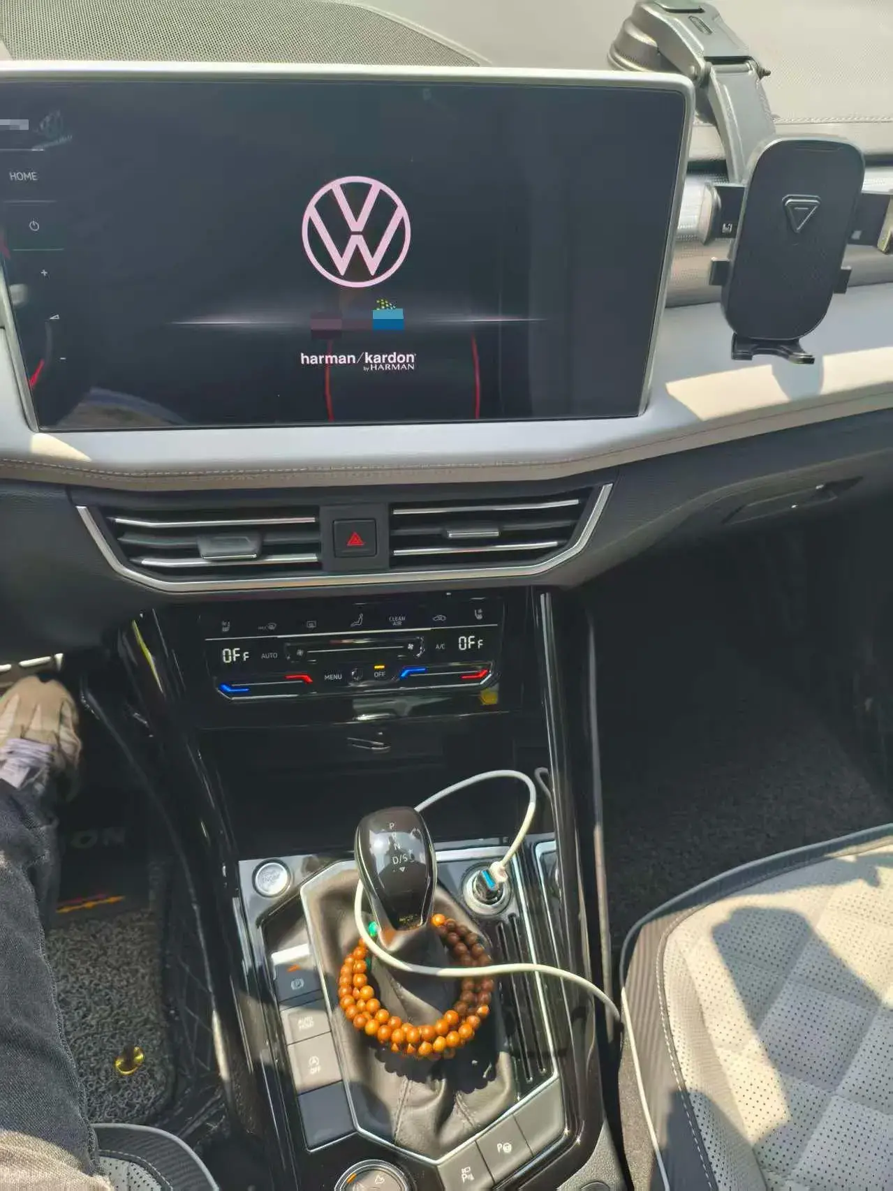 2023 VOLKSWAGEN TAYRON thumbnail 3