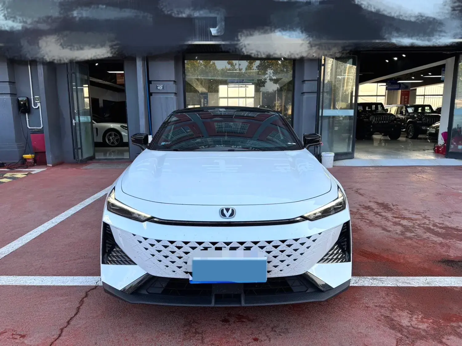 2024 CHANGAN UNI-V thumbnail 2