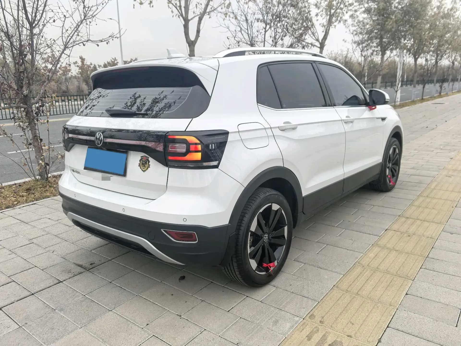 2021 VOLKSWAGEN TACQUA thumbnail 4