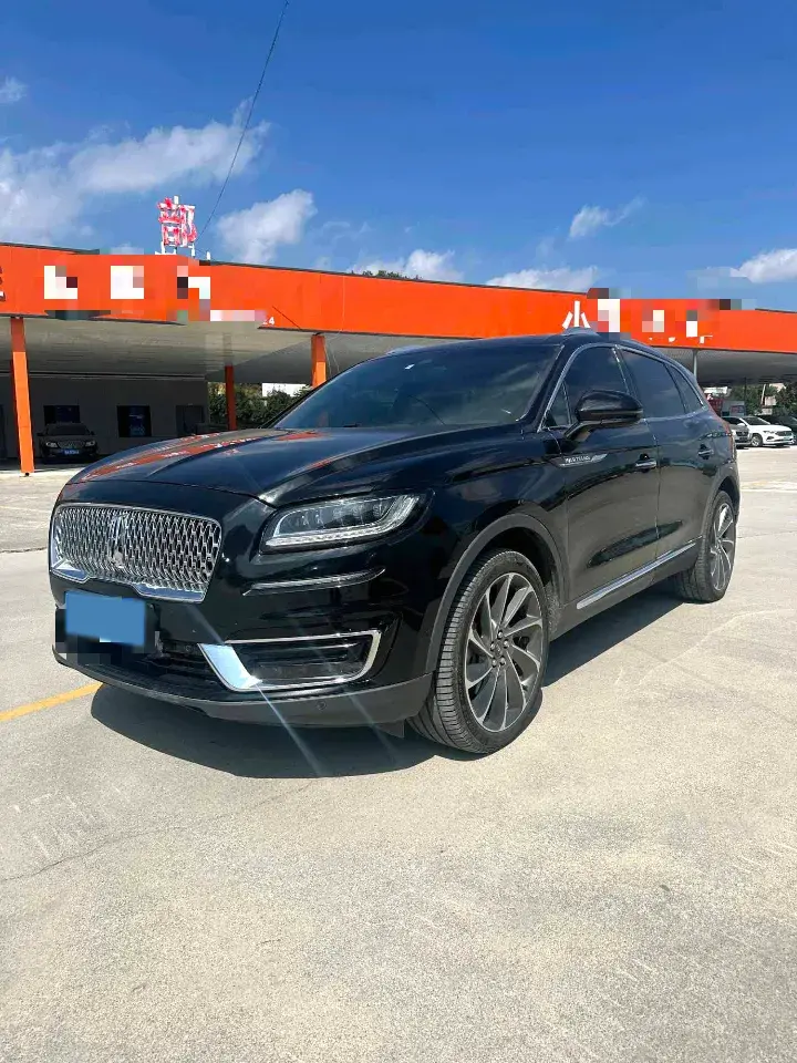 2019 LINCOLN NAUTILUS view 1