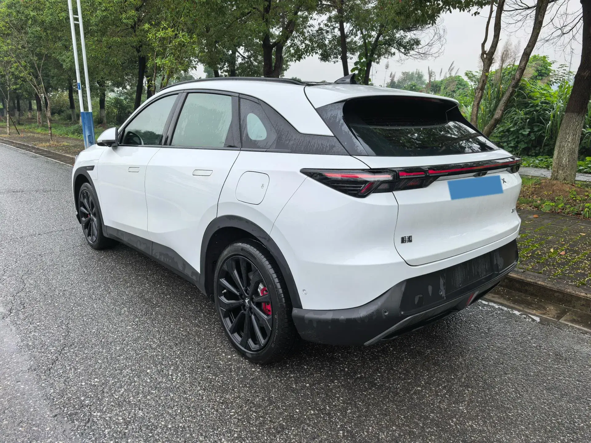 2025 ARCFOX ΑT5 thumbnail 4