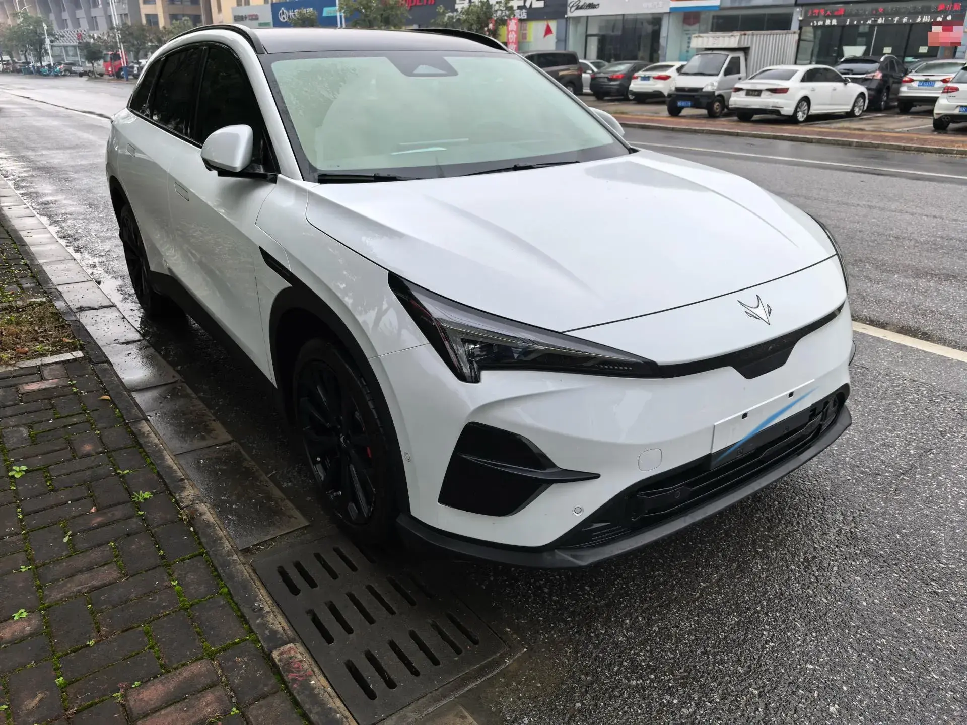 2025 ARCFOX ΑT5 thumbnail 2