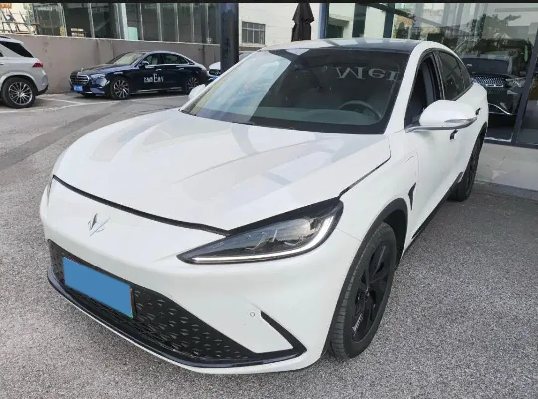 2023 ARCFOX ΑS view 1