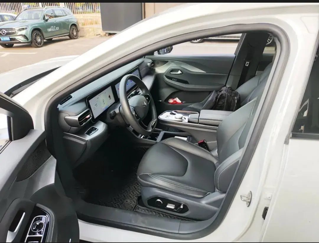 2023 ARCFOX ΑS thumbnail 4