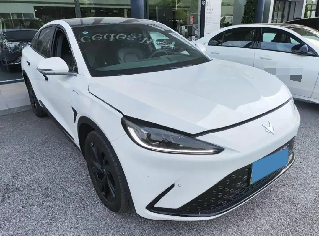 2023 ARCFOX ΑS thumbnail 2