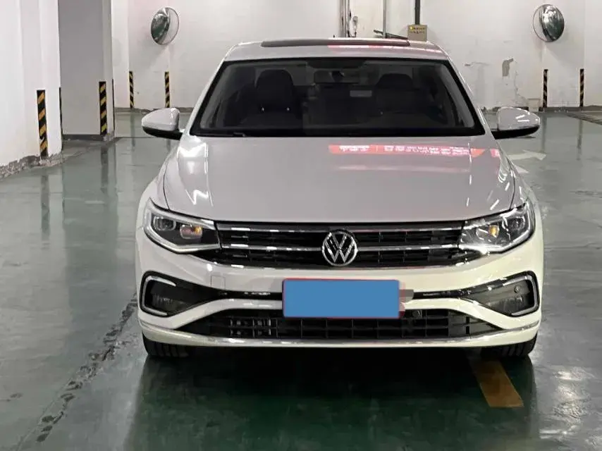 2023 VOLKSWAGEN BORA thumbnail 2