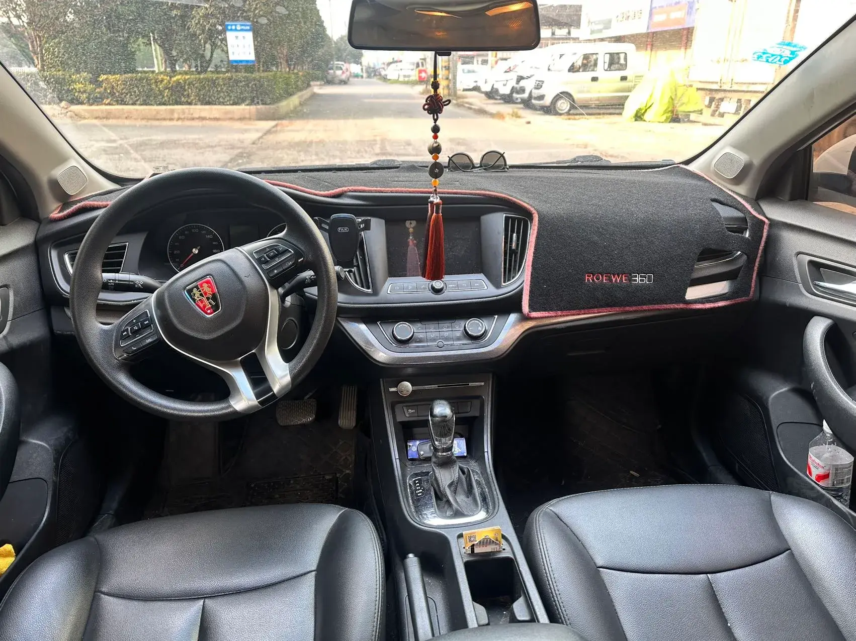 2018 ROEWE 360 thumbnail 4