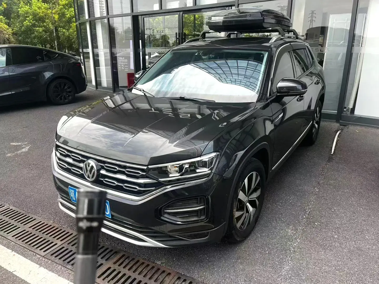 2022 VOLKSWAGEN TAYRON view 1