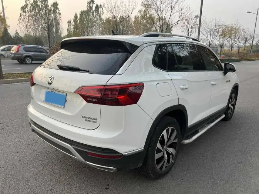 2020 VOLKSWAGEN TAYRON thumbnail 4