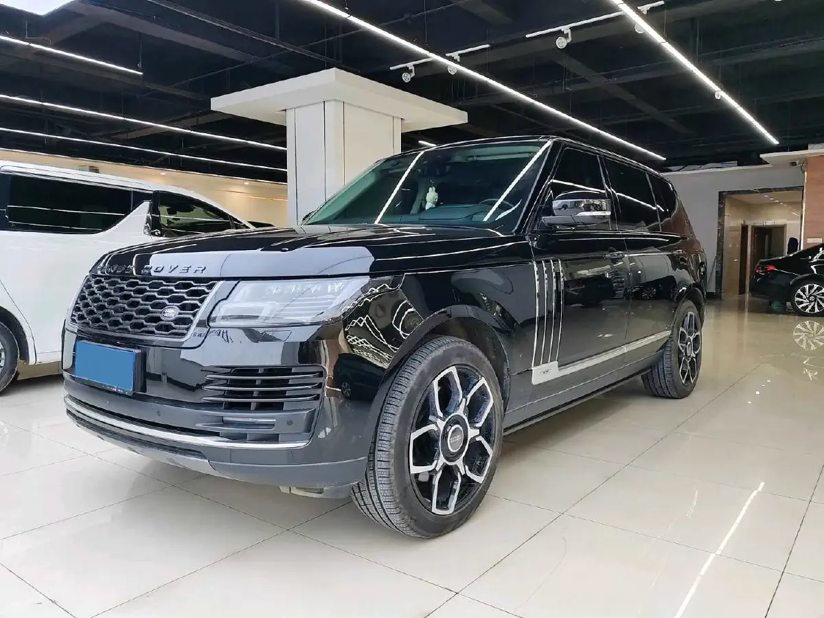 2021 Land Rover Range Rover 3.0T 400HP L6 8AT 2021 Land Rover Range Rover 3.0T 400HP L6 8AT