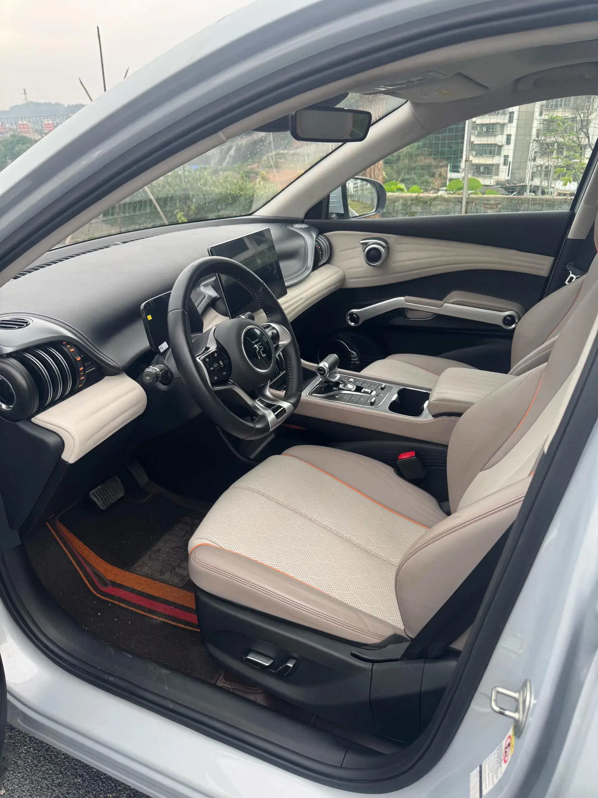 2023 BYD YUAN thumbnail 4