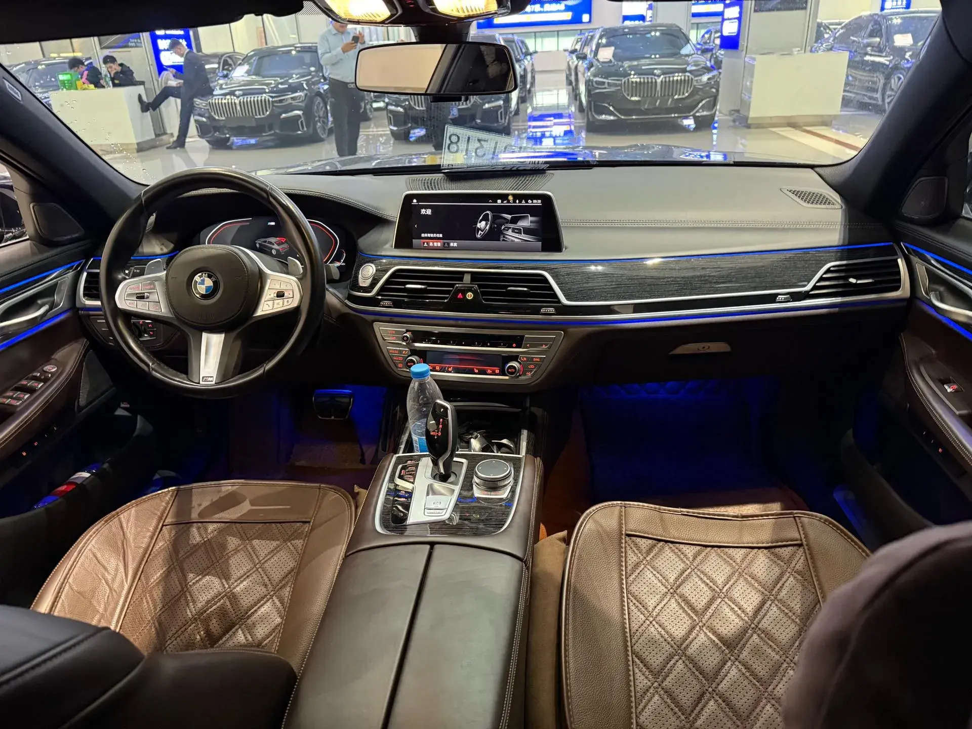 2021 BMW 7 thumbnail 3