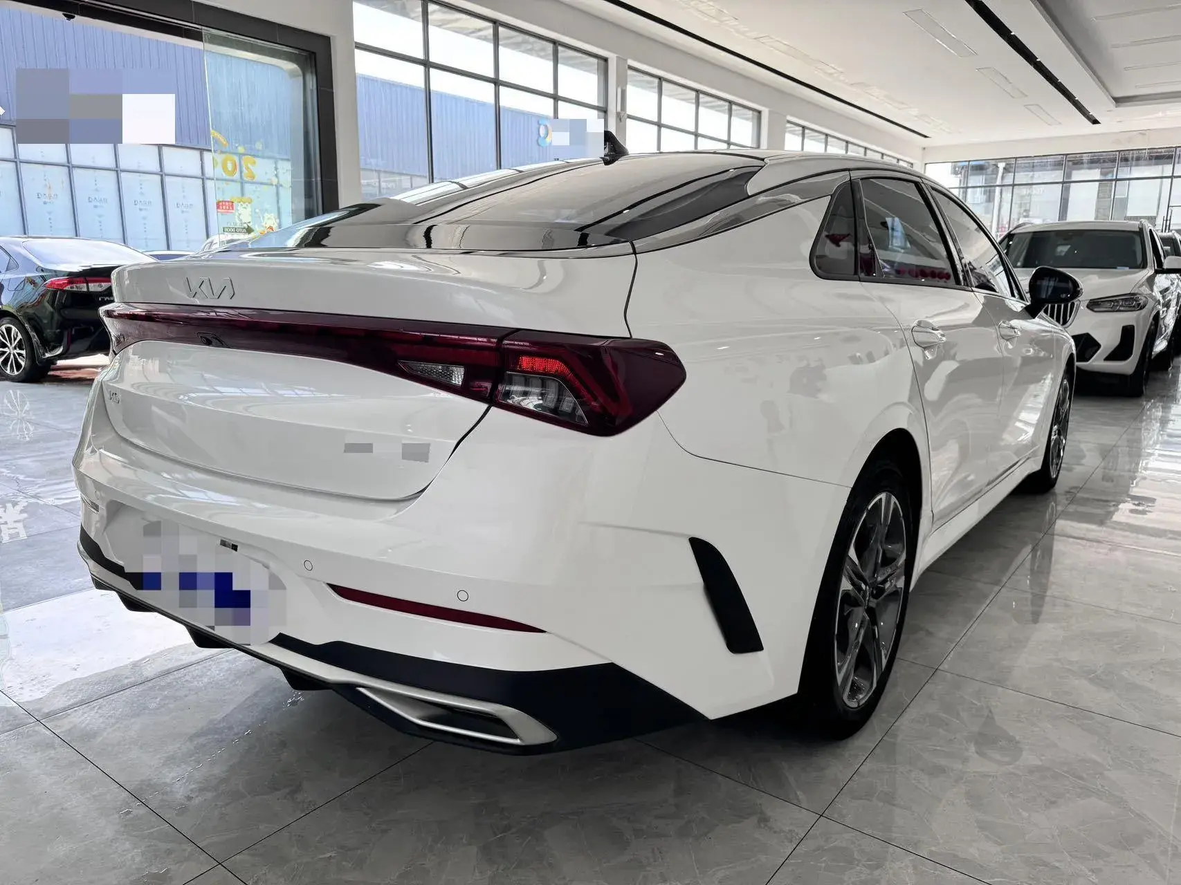 2021 KIA K5 thumbnail 4