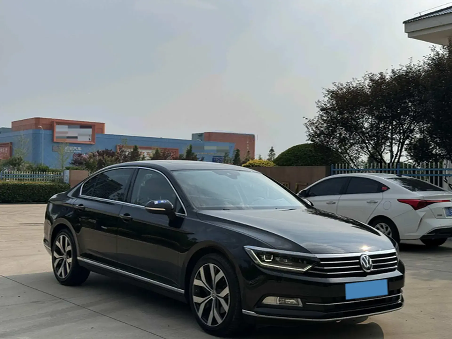 2019 VOLKSWAGEN MAGOTAN thumbnail 3