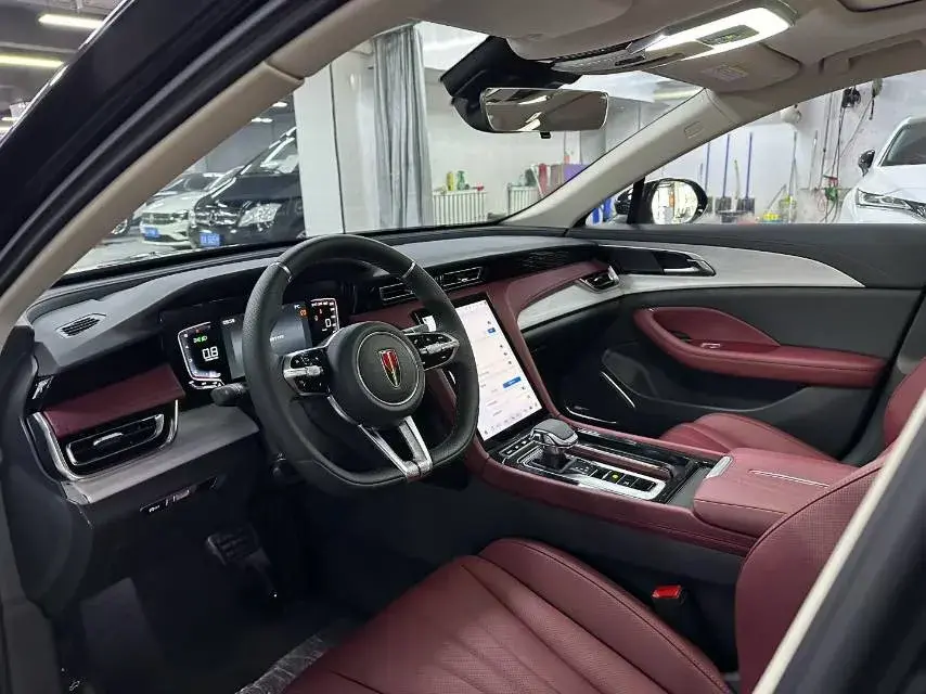 2025 HONGQI H5 thumbnail 4