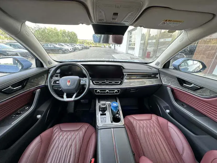 2023 HONGQI HS5 thumbnail 2