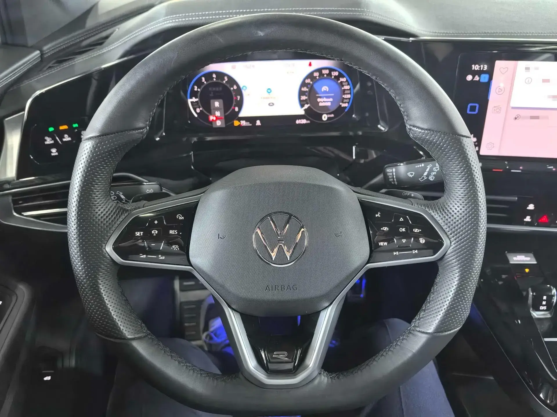 2023 VOLKSWAGEN TALAGON thumbnail 4