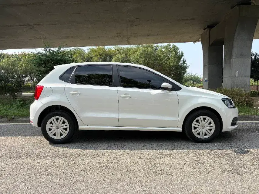 2018 VOLKSWAGEN POLO thumbnail 3