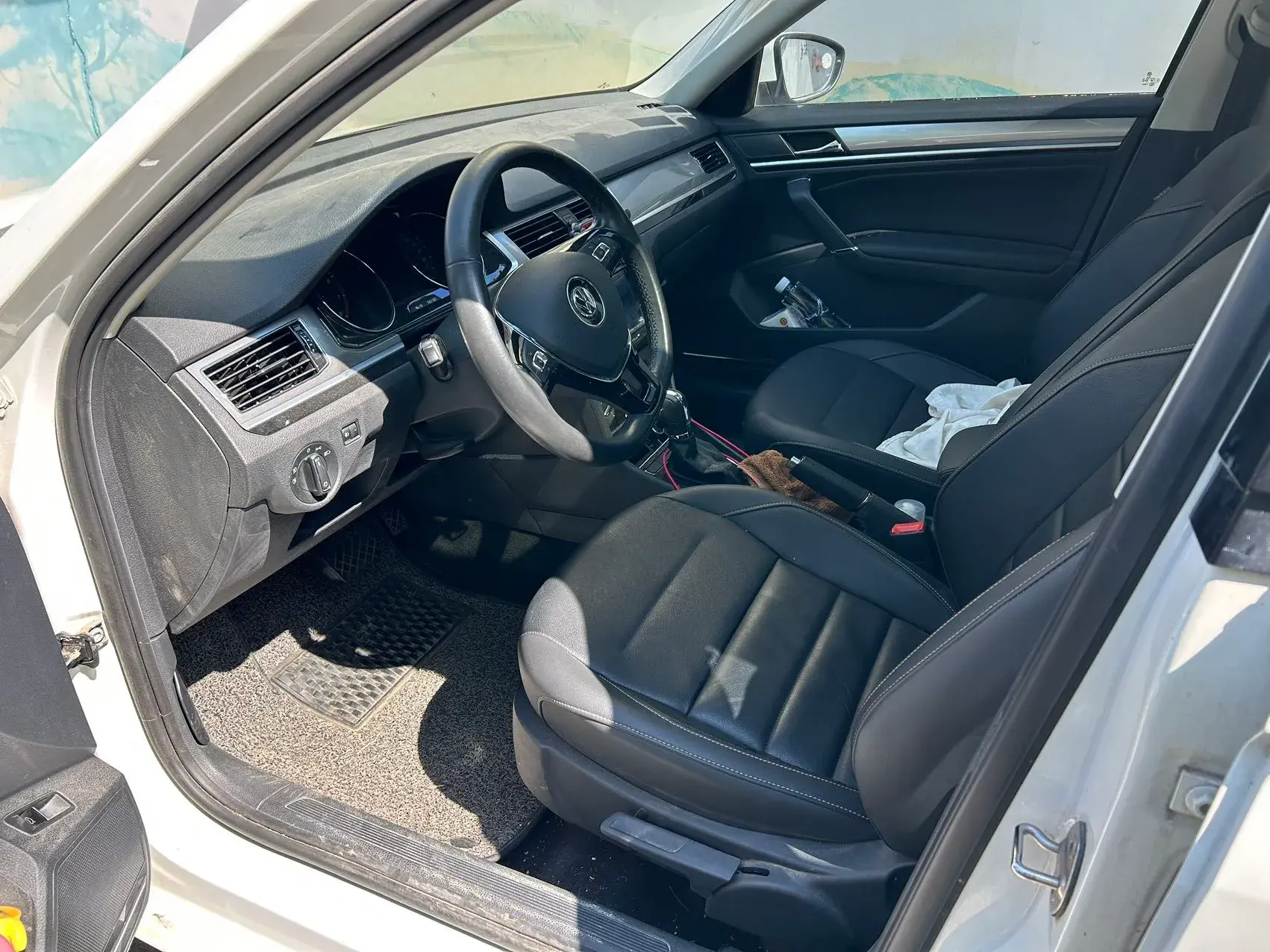 2018 VOLKSWAGEN BORA thumbnail 4