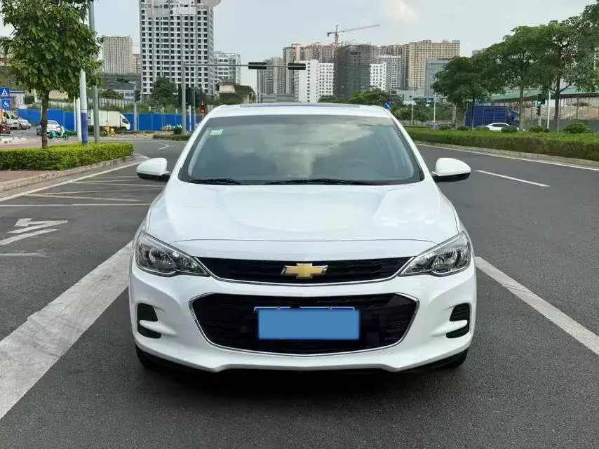2019 CHEVROLET CAVALIER thumbnail 2