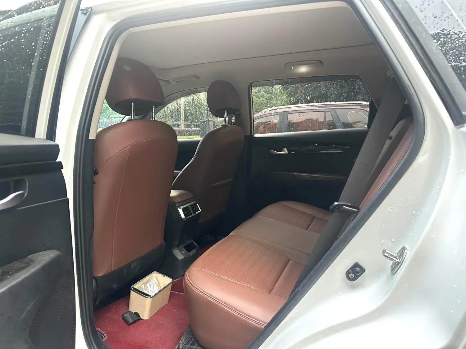 2021 KIA SPORTAGE thumbnail 4