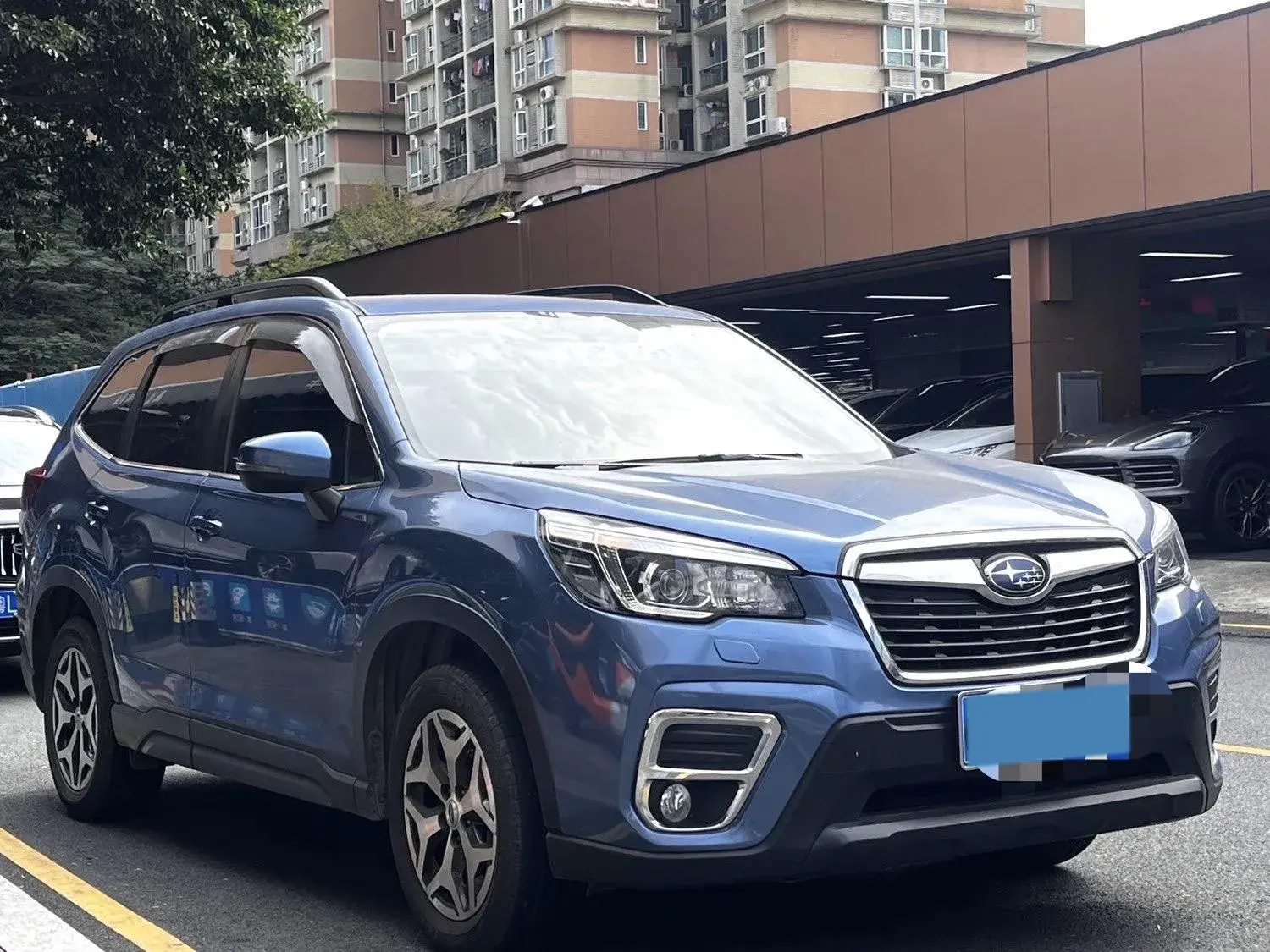 2021 SUBARU FORESTER thumbnail 3