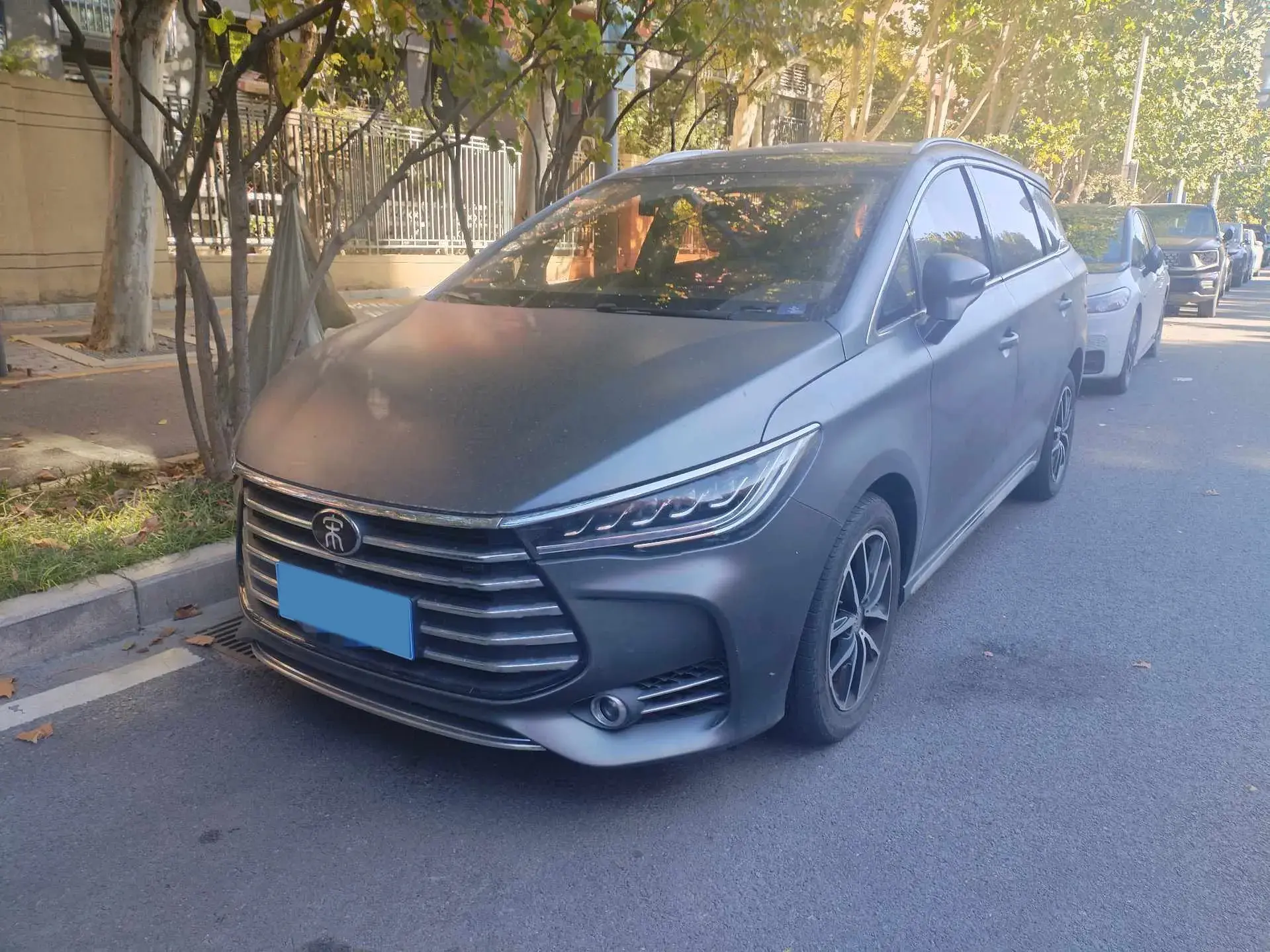 2017 BYD SONG view 1