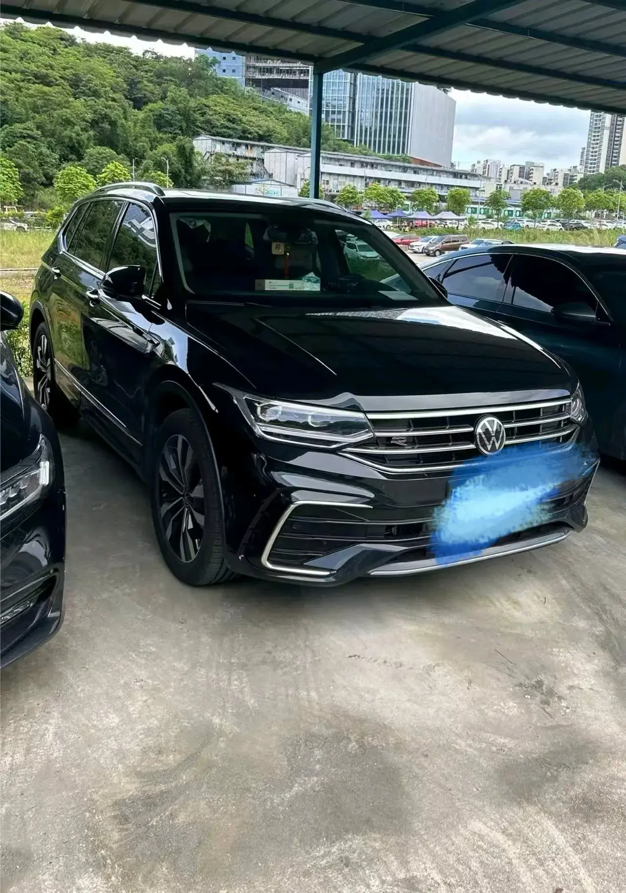 2024 VOLKSWAGEN TIGUAN thumbnail 2