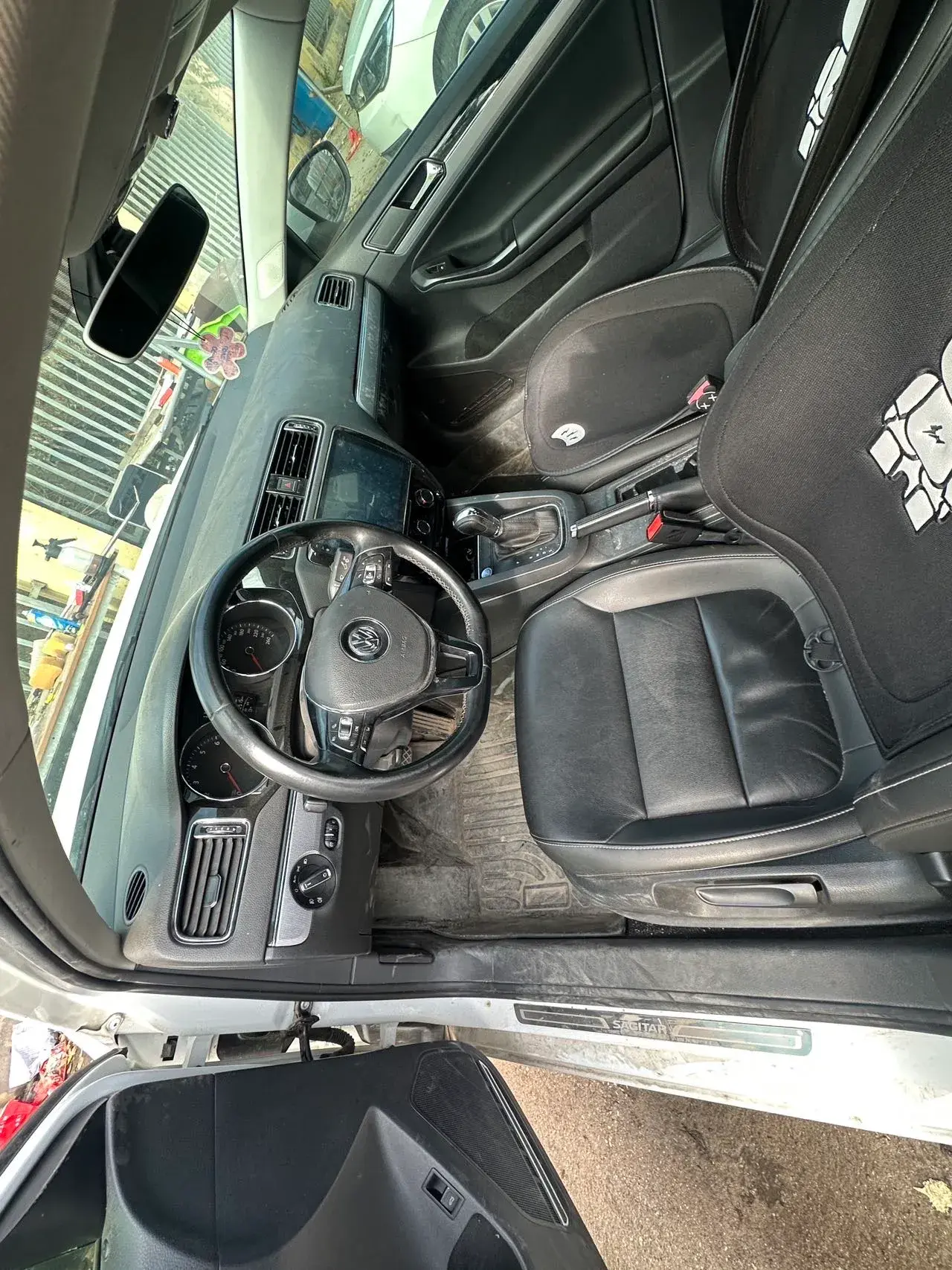 2018 VOLKSWAGEN SAGITAR thumbnail 4