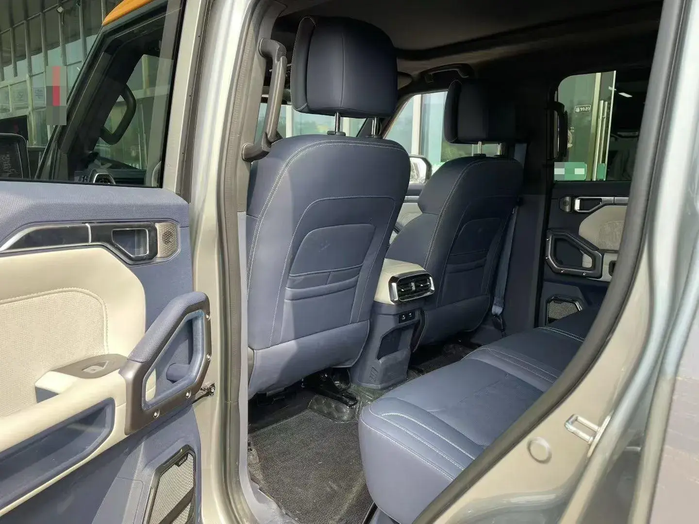 2024 JETOUR SHANHAI thumbnail 4