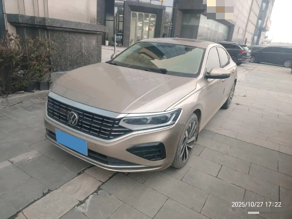 2022 Volkswagen Passat 2.0T 186HP L4 7DCT